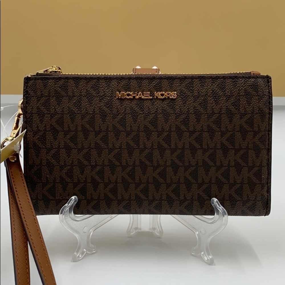 MICHAEL KORS LG DOUBLE ZIP WRISTLET BROWN - Picture 6 of 16